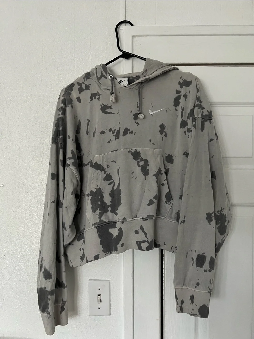 Nike Gray and Charcoal Splatter Cropped oversized Hoodie size small